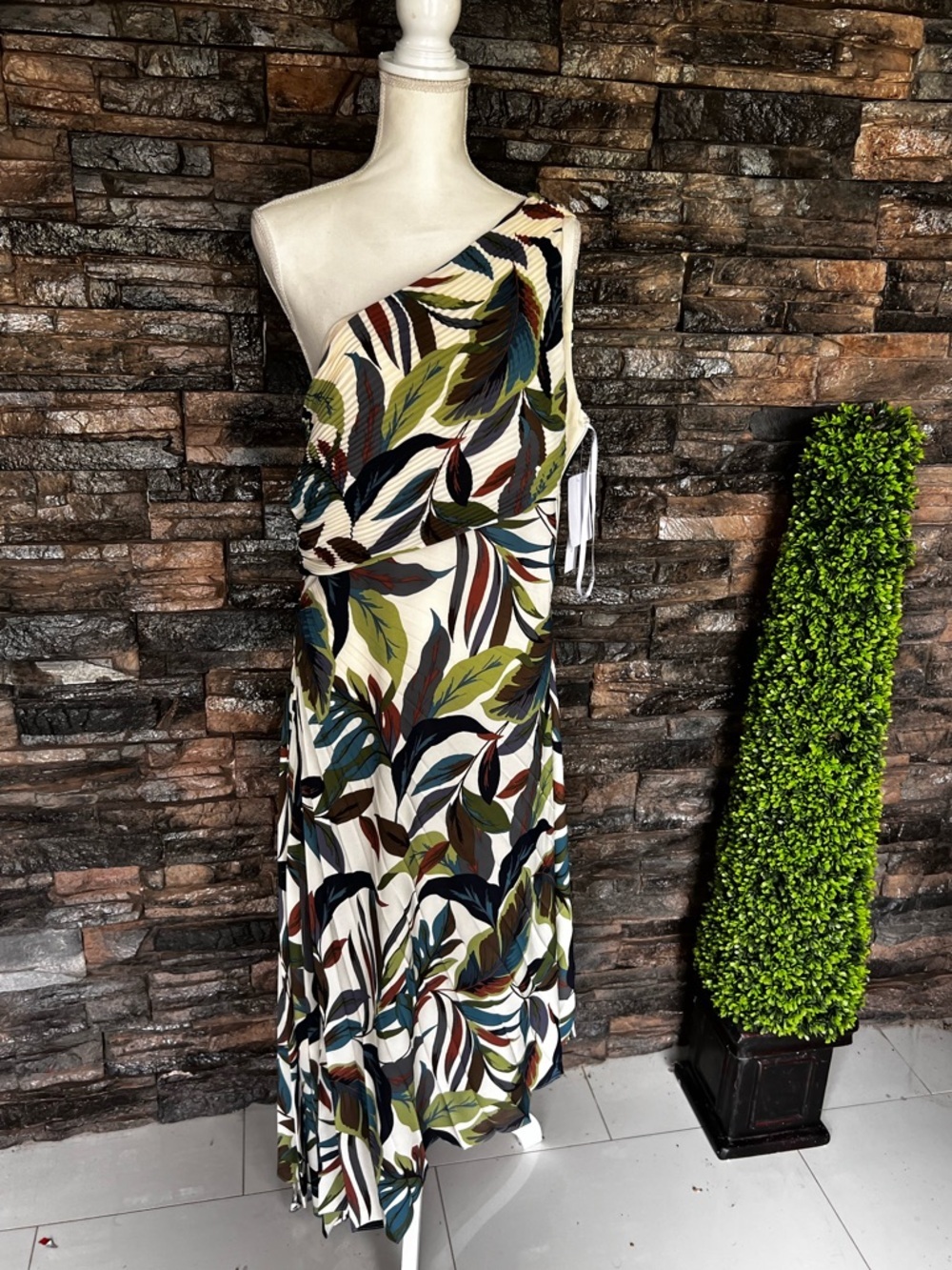 Nicole Miller One-Shoulder Leaf-Print Midi Dress in Green, Blue and Tan - Picture 10 of 16